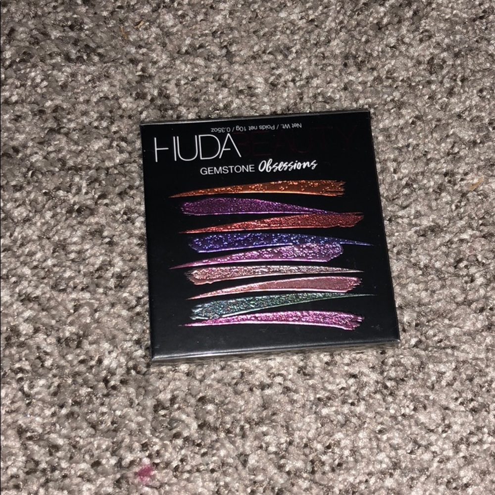 Huda beauty gemstone obsessions